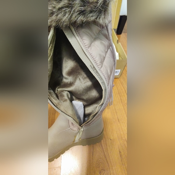 Bass - Picture 2 of 4